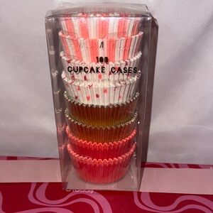 Meri Meri Cupcake Cases Set - 100 Pack Valentines Day